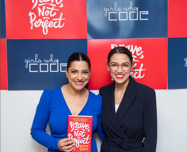 왼쪽이 걸스후코드 CEO 레시마 사우자니 [출처=레시마 사우자니 인스타그램] 