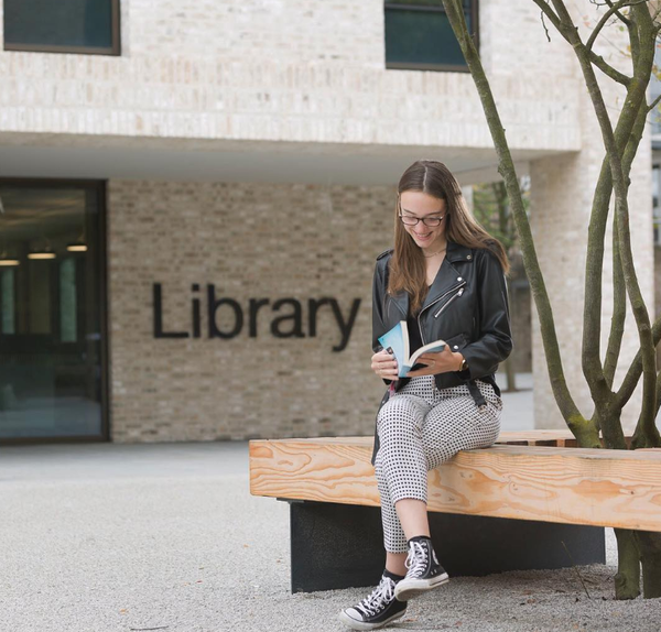 보조교사에 대한 안전이 보장되어야 한다는 주장이 나온다 [출처=로햄튼대학]