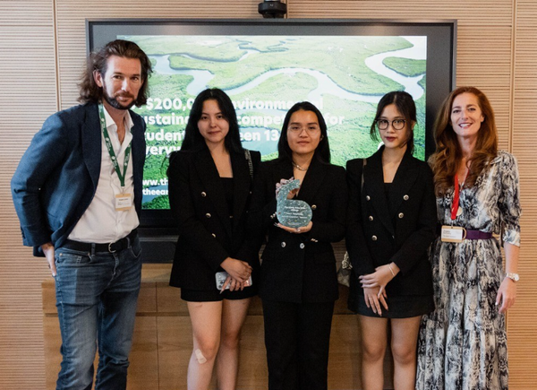 지난해 우승한 베트남 팀. 지구재단 