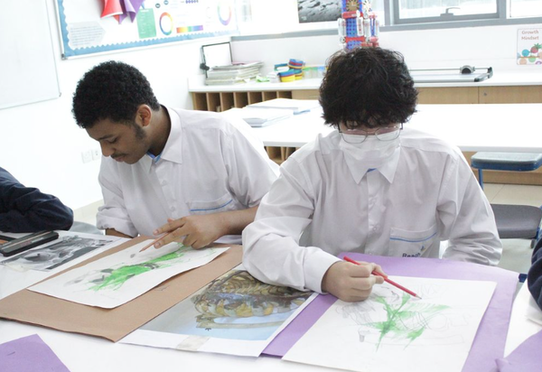 아랍에미리트는 금요일 오전 수업만 진행함에 따라 하루 수업시간이 늘어났다, 리치브리티시스쿨 