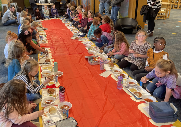 어린이 11명 중 1명은 심각한 식량불안에 처했다. 빈센트초등학교 