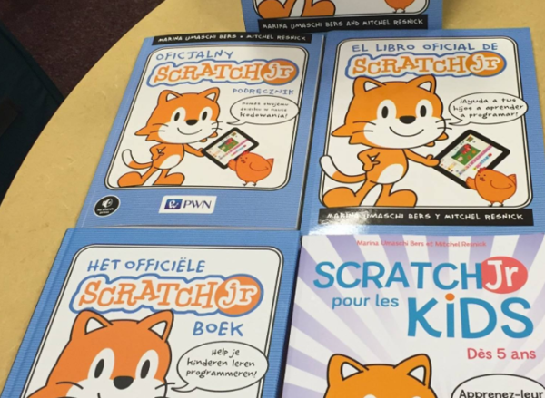 8~16세 아이들을 대상으로 만든 교육용, 블록형 프로그래밍 언어. 스크래치