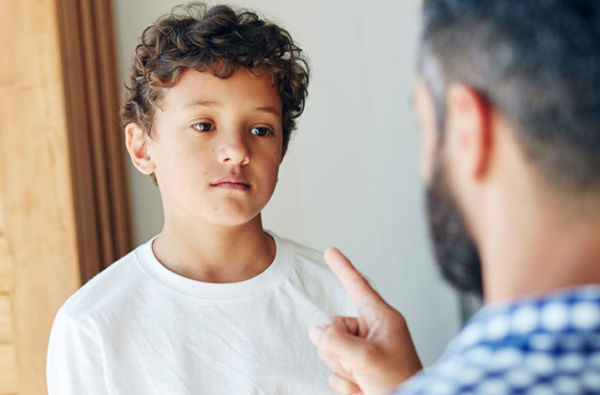 아이의 습관적인 거짓말은 이해와 공감을 원하는 신호일 수 있다. 클리버랜드클리닉