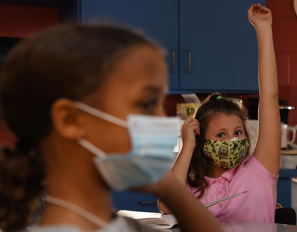 과다한 대화는 아이의 학습과 사회생활을 방해할 수 있다. 메트로내슈빌공립학교 교육구 