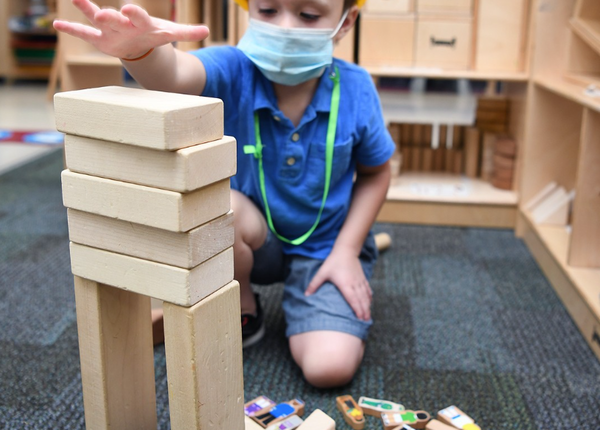 교육과 돌봄 서비스의 질 향상을 위해 정부는 돌봄 전문 인력 양성을 지원해야 한다. 메트로내슈빌공립학교 