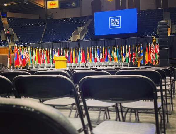'기후 변화, 지속가능성 및 기업 거버넌스'를 선보였다. 듀크대학 