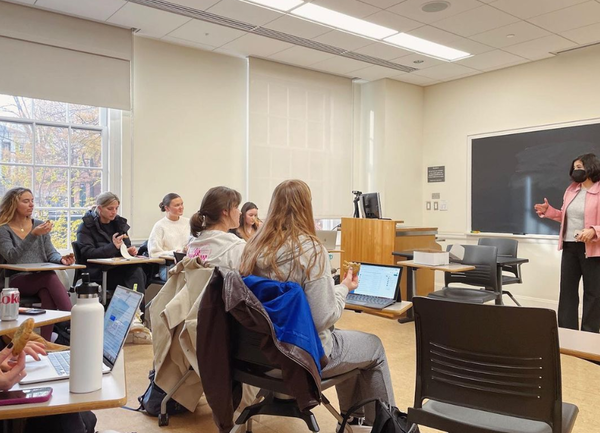 [I-오피니언] “챗GPT로 쓴 에세이, 뛰어나 보여도 내용은 오류 투성”