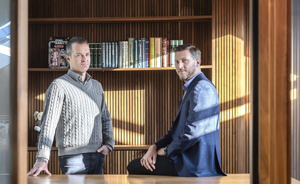 알렉산더 라시스와 브누아 위르츠. 브라이트아이