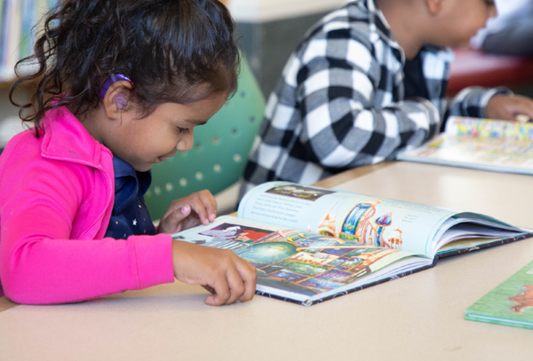 혼자 읽는 책의 즐거움을 느끼기도 전에 독서기록은 억지로 해야 하는 숙제, 검사받아야 하는 숙제, 좋은 점수를 받기 위해 잘 포장해야 하는 숙제가 된다. 토론토공공도서관 