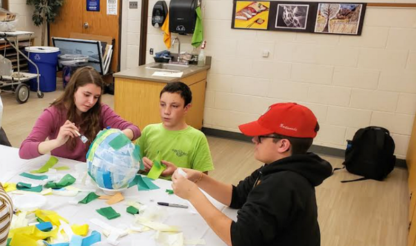 진정으로 포용적인 교육 시스템을 구축하기 위해서는 능력주의에 적극적으로 맞서야 한다. 아이투아이 