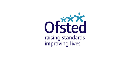 지난 3월 영국의 캐버샴 초등학교 교장 루스 페리는 오프스테드(Ofsted) 조사 결과 학교가 우수에서 부적절로 등급이 강등된 것에 대해 괴로워하다 스스로 목숨을 끊었다. 오프스테드 