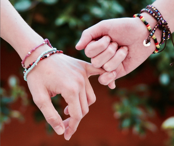 우울증을 겪은 후 건강해진 친구들과 이야기를 나누게 하라고 조언했다. 약물남용 및 정신건강 서비스관리센터 