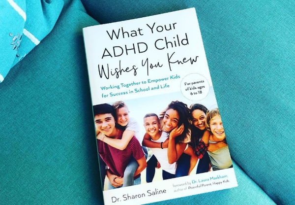 저녁 식사 자리에서 모두가 하루의 최고점과 최저점 상황을 공유하는 것도 좋다. 닥터샤론샐린