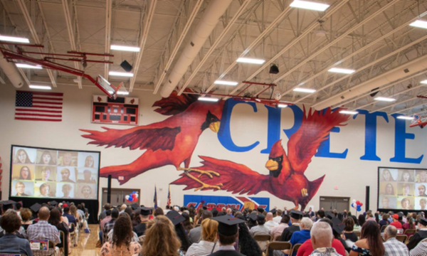 크레타에서는 지역교육청이 7학년에서 12학년 학생들을 대상으로 무작위 약물 검사를 진행하기로 공식적으로 결정했다. 크레타교육청 