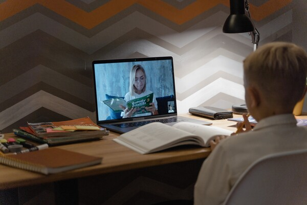 미루는 아이를 도와주려면 먼저 진입 장벽을 낮춰야 한다. 나르비스 