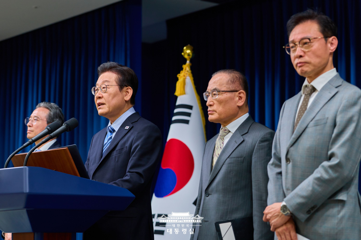 한·미 '핵잠 건조' 공식화... 美 승인 받았지만, 여전히 다양한 문제 산적